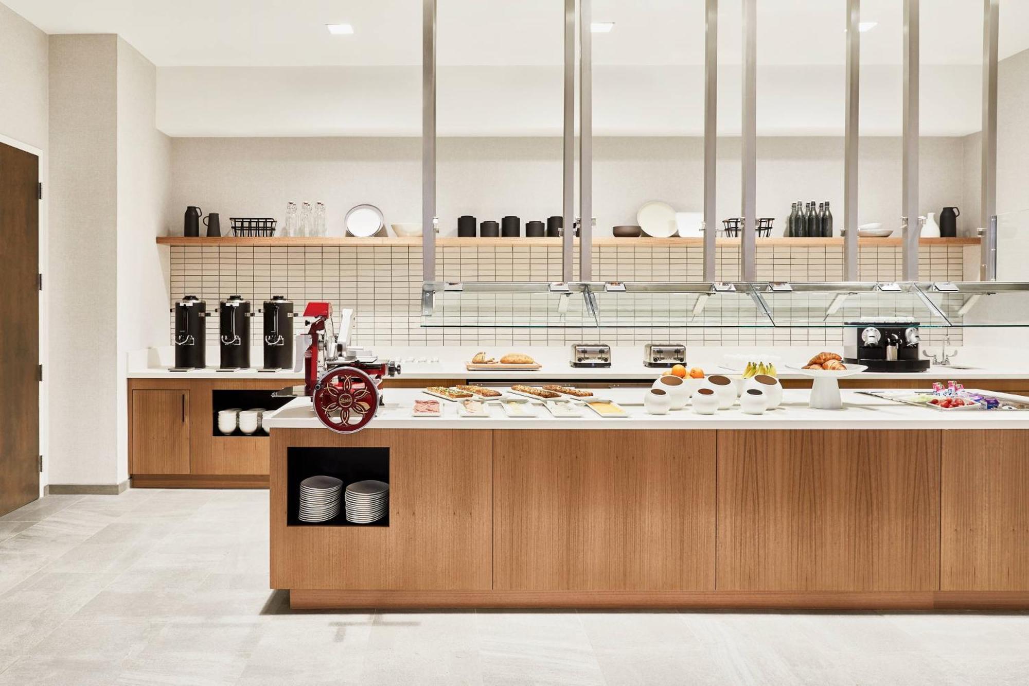 Ac Hotel By Marriott Dallas By The Galleria Экстерьер фото